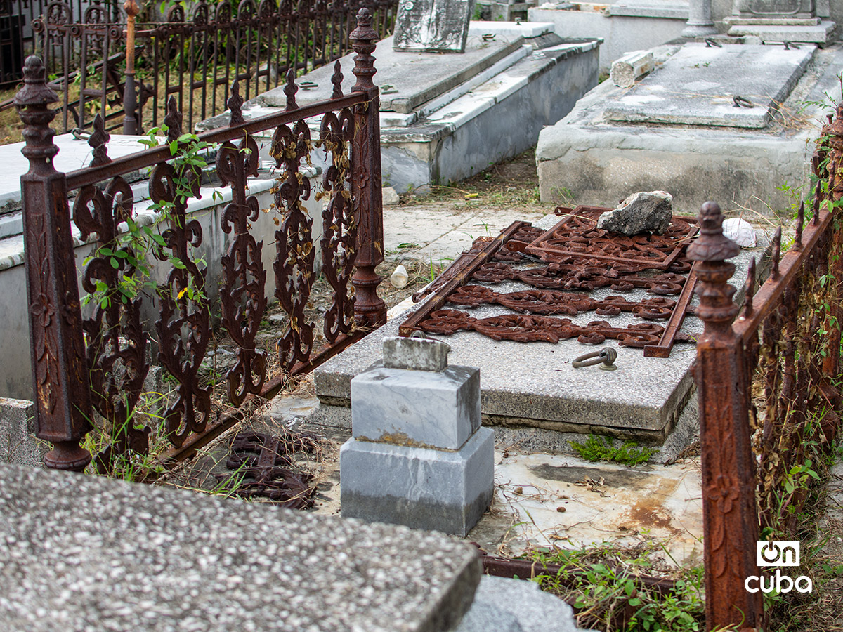 Cementerio Viejo de Guanabacoa. Foto: Otmaro Rodríguez.