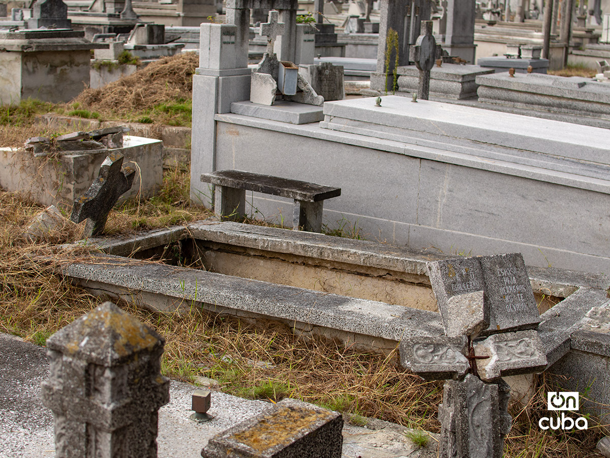 Cementerio Viejo de Guanabacoa. Foto: Otmaro Rodríguez.