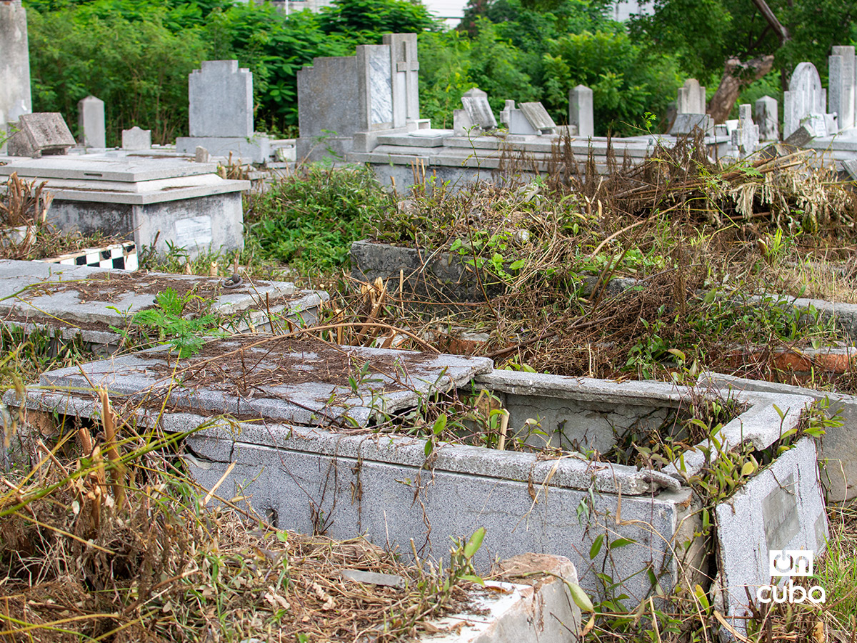 Cementerio Viejo de Guanabacoa. Foto: Otmaro Rodríguez.