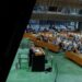 La Asamblea General de las Naciones Unidas celebró este 28 de octubre la sesión plenaria anual para debatir y votar una resolución que exige el fin del bloqueo comercial y financiero estadounidense contra Cuba. Foto: EFE/EPA/OLGA FEDOROVA.