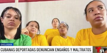 Un grupo de 10 mujeres, entre ellas 8 cubanas, fueron deportadas este mes a África desde EEUU. Foto: Captura de pantalla/ Telemundo.