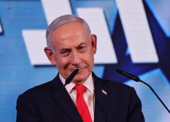 El primer ministro israelí, Benjamin Netanyahu, se dirige a sus partidarios durante un acto electoral del partido Likud en Jerusalén. Foto: EFE/EPA/ABIR SULTAN.