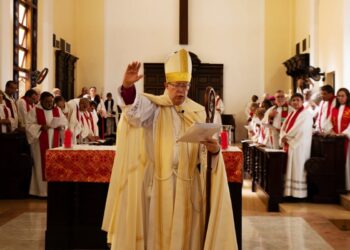El obispo Ángel Rivera Rodríguez y otros religiosos de la Iglesia Episcopal en Cuba. Foto: episcopalcuba / Instagram.