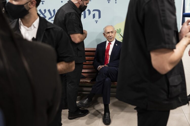 Benjamin Netanyahu después de votar este martes. Foto: JEWEL SAMAD/EFE/EPA/ POOL.