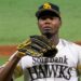 El cubano Liván Moinelo volvió a brillar con los Halcones de SoftBank. Foto: NPB.