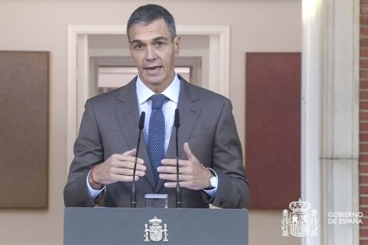 Fragmento de video del presidente del Gobierno español, Pedro Sánchez, al anunciar la disolución de las Cortes y la convocatoria de elecciones generales anticipadas para el próximo 29 de noviembre. Foto: Oficina del Presidente del Gobierno de España / EFE / EPA.