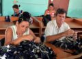 Imagen de archivo de un taller con empleados con discapacidad, en la ciudad de Camagüey. Foto: Rolando Blanco Cué / ACN / Archivo.