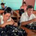 Imagen de archivo de un taller con empleados con discapacidad, en la ciudad de Camagüey. Foto: Rolando Blanco Cué / ACN / Archivo.