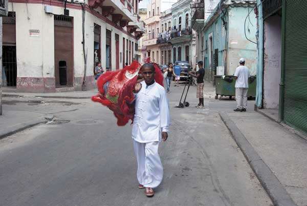 Imagen común en el barrio chino de La Habana. /Foto Alain L Gutiérrez